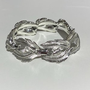 Vintage Lisner Silver Tone Bracelet, Chunky Textured Links Silver Plate Autumn Leaves, Signed, Collector Costume Jewelry