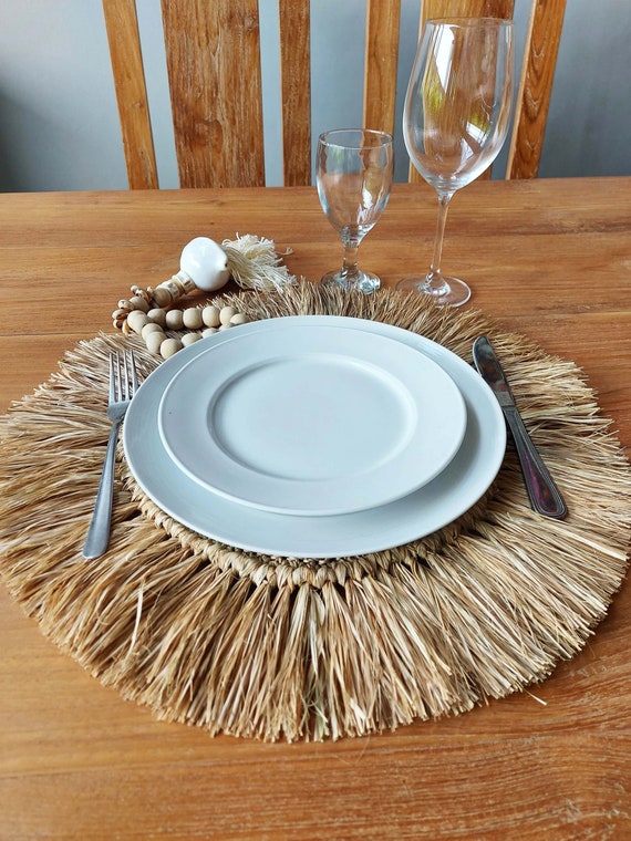 Tovagliette boho in paglia naturale con frange, set di tovagliette  intrecciate di 4, decorazioni da tavolo in rafia rotonde -  Italia