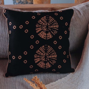 Fundas de almohada de sofá Batik indonesio hechas a mano - Juego de 2 cojines de sofá étnicos, regalo perfecto para parejas