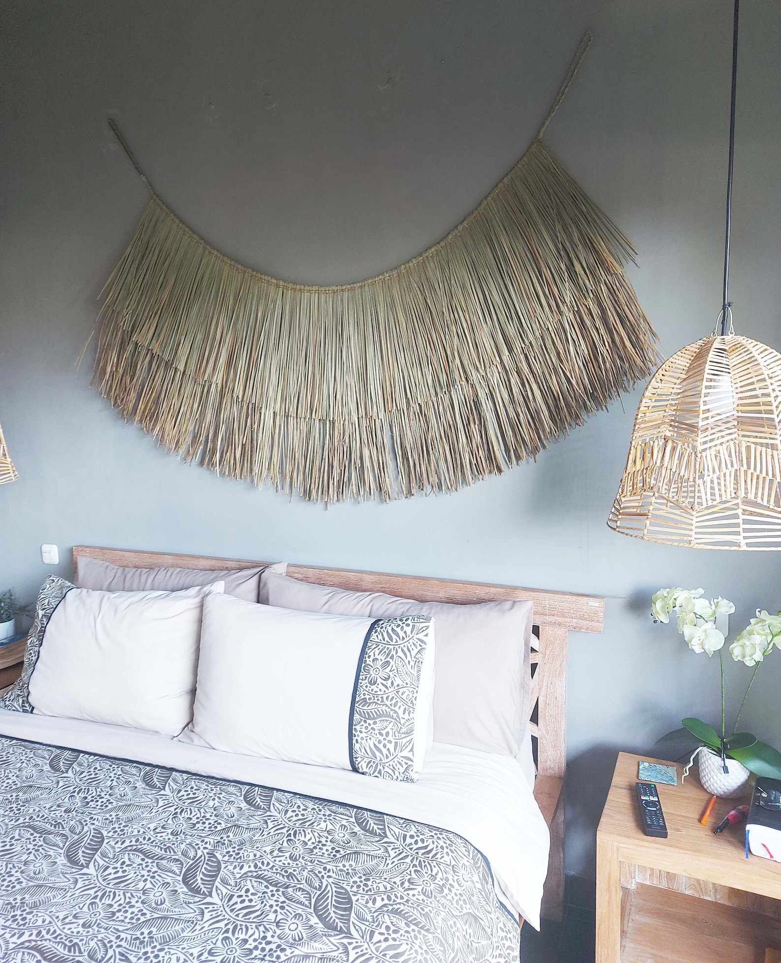 Mendong Over Bed Wall Decor, Seagrass Over the Bed Wall Decor, Bedroom