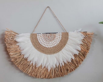 Wall Decor Raffia Shells feathers, Raffia Wall Hanging, Seashell Art, Natural straw