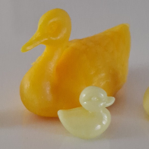 Vintage Miniature Mini Ducks Ducklings Rubber Ducky Duckie Easter Spring Summer 4H Diorama Crafting Dollhouse Terrarium Toys Cake Topper