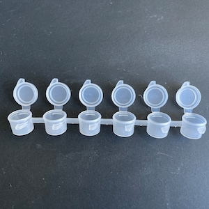 Empty Paint Strips With 6 pots 3MlEach ,Paint cups, Pots Clear Storage,Paint Containers, Mini Painting Cup POt 3Ml, Leak Proof, 6 Pot Strips