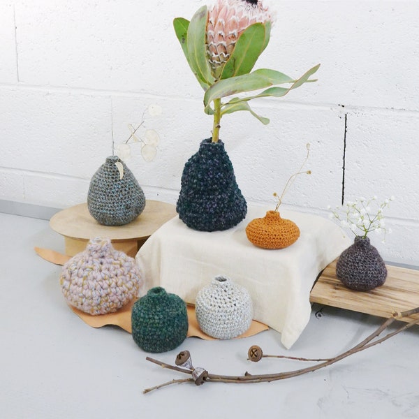 soliflore | vase | crochet | table decoration