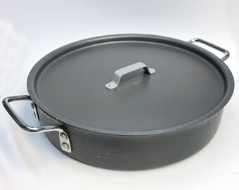 Calphalon Professional Hard Anodized 7-Quart Sauteuse with Lid, 5007
