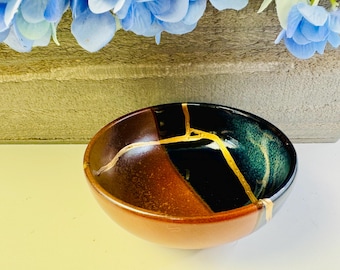 Kintsugi Schüssel, Kleine Wabi Sabi Schüssel, Geschenke für Sie, handgemachtes Geschenk, Minimalistisch, Kintsugi zweifarbige Schüssel, Jubiläum