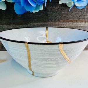 Kintsugi Pearl White Bowl, Kintsugi Bowl, Home Decor, Gifts For Her, Handmade Gifts, Minimalist, Kintsugi White Pebble Bowl