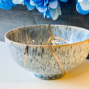 Bol kintsugi, bol halo gris kintsugi, poterie glaciaire, cadeau d'anniversaire, art de la réparation d'or