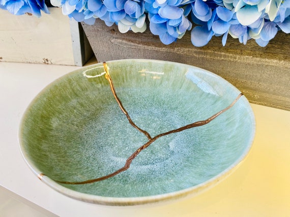 Kintsugi Bowl Kintsugi Blue Wave Bowl, Kintsugi Gold Repair Ceramic  Pottery, Minimalist Art, Home Decor, Gifts for Women, Kintsugi Art 