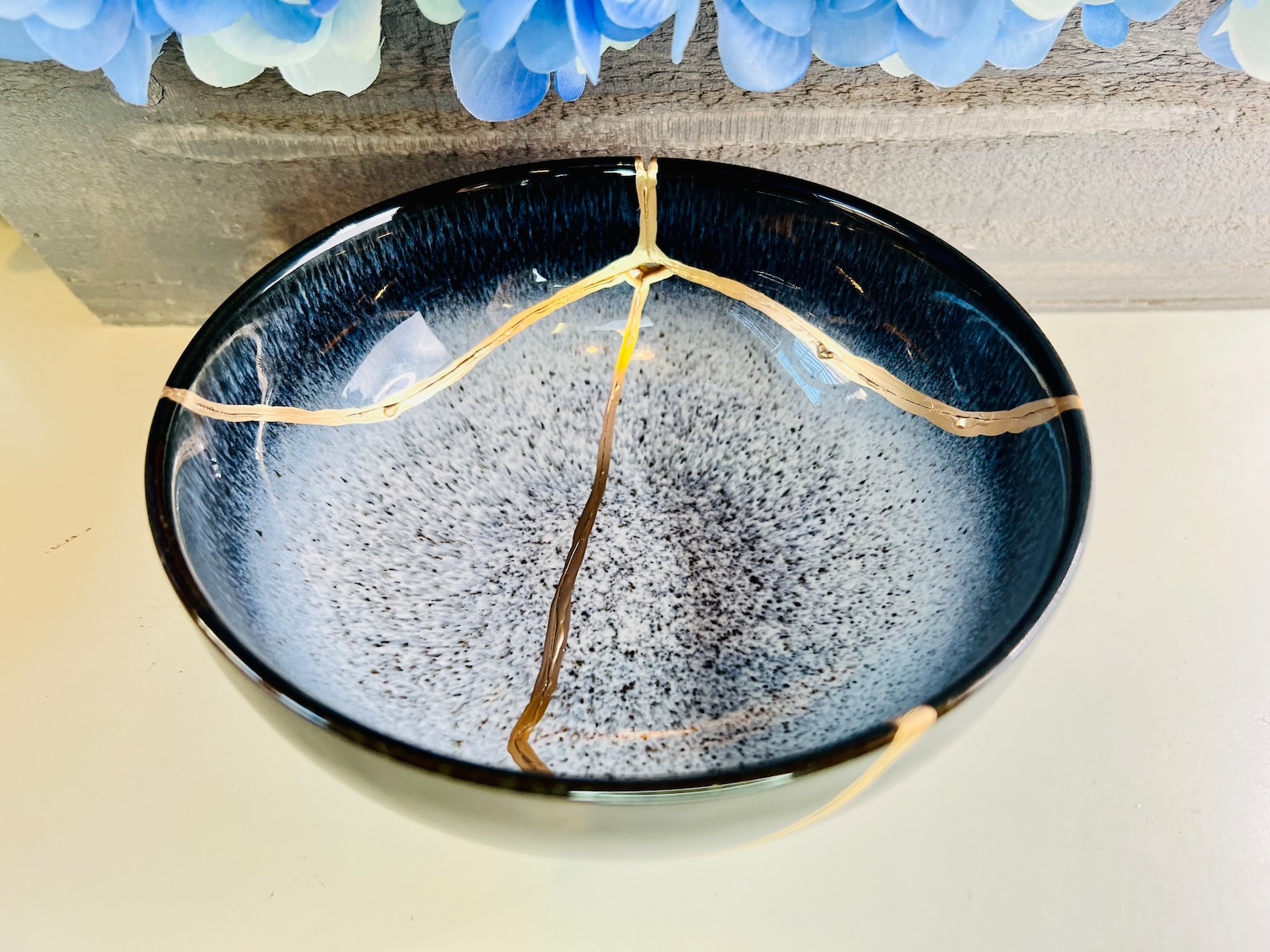 Kintsugi Bowl Kintsugi Black Snow Bowl Minimalist Kintsugi Etsy