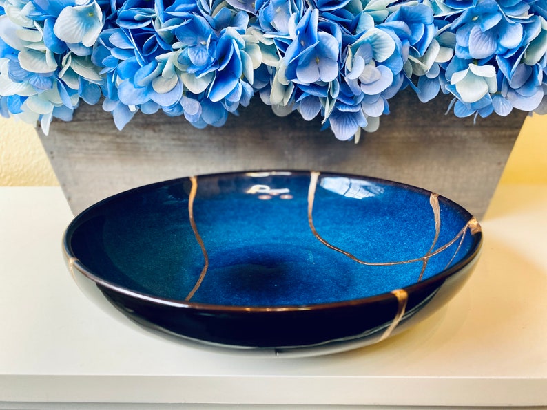Kintsugi Bowl, Kintsugi Handmade Kintsugi Large Blue Bowl, Minimalist Style with Gold Repair, Anniversary, Ceramic Gift
