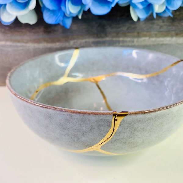 Kintsugi Bowl, Kintsugi Grey Shadowed Bowl, Handmade Gift, Home Gifts, Kintsugi Pottery, Gifts for Her, Home Decor, Kintsugi Grey Bowl