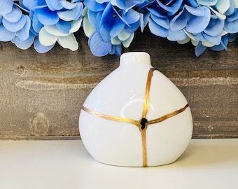 Kintsugi, tigela Kintsugi, vaso de botão branco Kintsugi, presente Kintsugi, presente de Natal, presente para ela, decoração de casa, minimalista, vaso de botão branco
