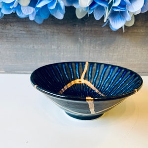 Kintsugi Bowl, Kintsugi Blue Streak Dish, Fall Decor, Handmade Gifts, Gifts for Her, Kintsugi Blue Lined Reactive Glaze Ring Dish