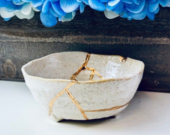 Handmade Kintsugi White Stone Bowl, Gold Repair, Minimalist Home Decor