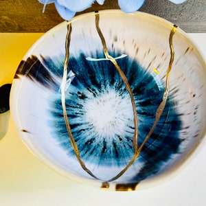 Kintsugi, Kintsugi Iris Bowl, Anniversary Gift, Kintsugi Kit, Japanese Gold Repair Pottery, Handmade, Home Decor, Personalized, Minimalist