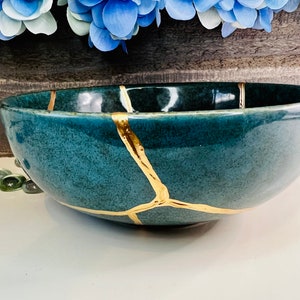 Kintsugi, Kintsugi Bowl Emerald Green Bowl, Fall Decor, Gifts For Her, Handmade Gifts, Minimalist, Kintsugi Emerald Bowl image 1