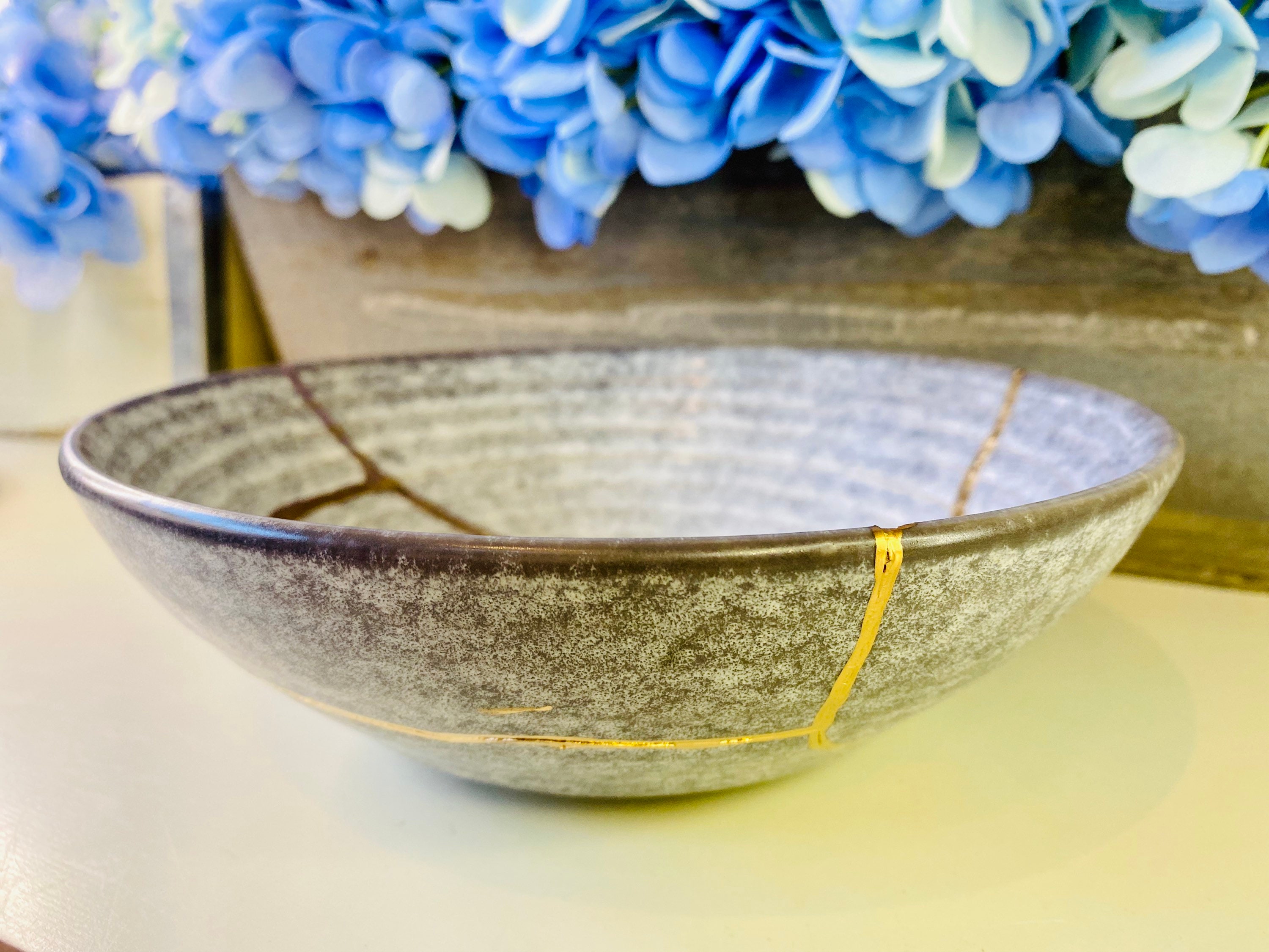 Kintsugi Bowl Kintsugi Blue Wave Bowl, Kintsugi Gold Repair Ceramic Pottery,  Minimalist Art, Home Decor, Gifts for Women, Kintsugi Art 