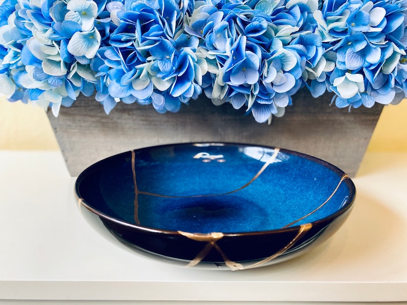 Kintsugi Bowl, Kintsugi Handmade Kintsugi Large Blue Bowl, Minimalist Style with Gold Repair, Anniversary, Ceramic Gift