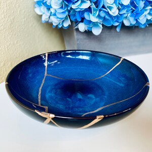 Kintsugi Bowl, Kintsugi Handmade Kintsugi Large Blue Bowl, Minimalist Style with Gold Repair, Anniversary, Ceramic Gift