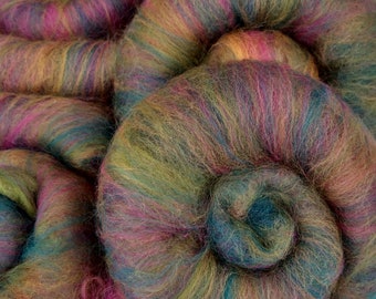 Hand Pulled Merino Wool Rolags: Green & Purple Art Batts. Spinning and felting fibres.