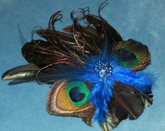 Blue Peacock hair clip, Bridal feather Fascinator, bridal hair clip, wedding hair accessory, black feather Clip, photo prop