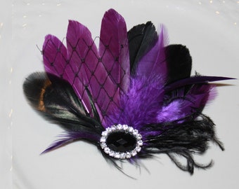 Dark Purple hair clip, Bridal feather Fascinator, bridal hair clip, wedding hair accessory,  dark purple black feather Clip, photo prop
