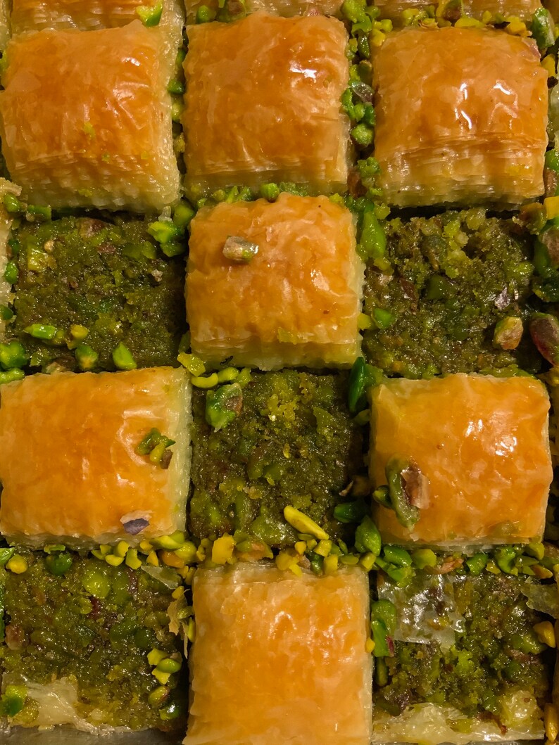 Turkish Baklava with Pistachio, Special Turkish Baklava, Baklava, gift, Metal tin box image 2