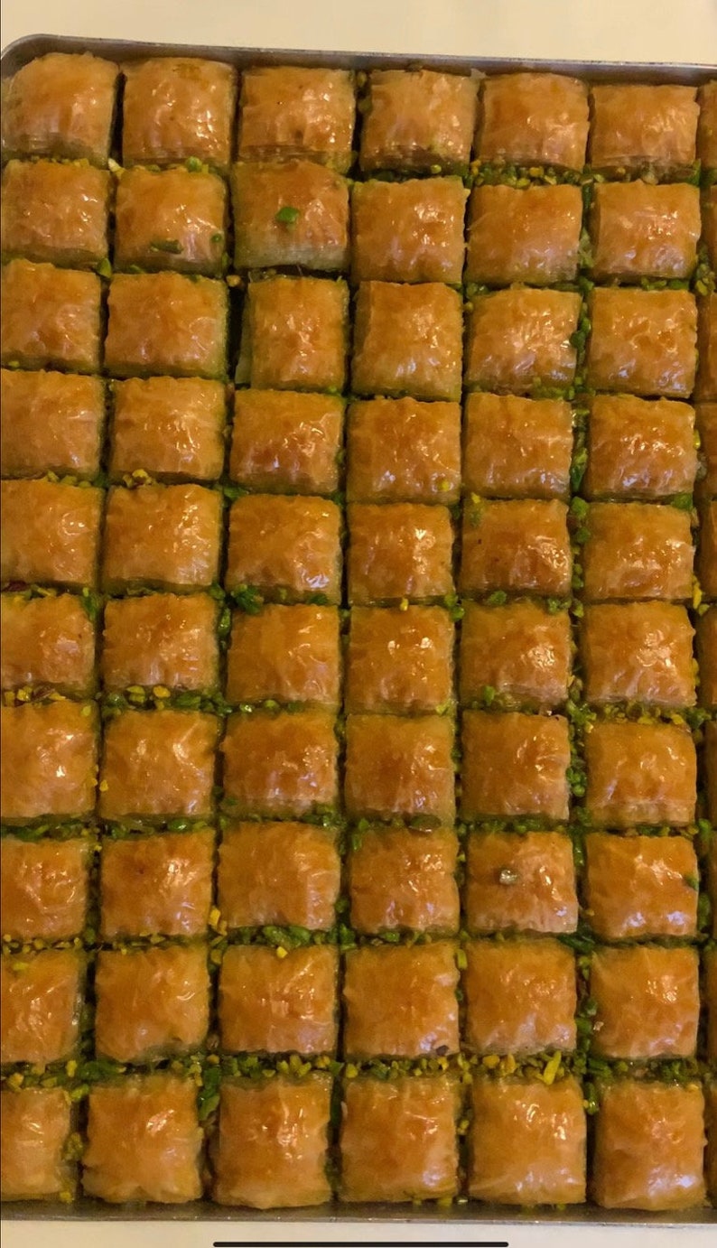 Turkish Baklava with Pistachio, Special Turkish Baklava, Baklava, gift, Metal tin box image 4