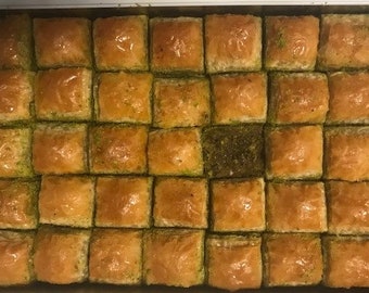 Türkisches Baklava mit Pistazie, Baklava, Geschenk, Metalldose, 23 Stück -2,50 Pfund