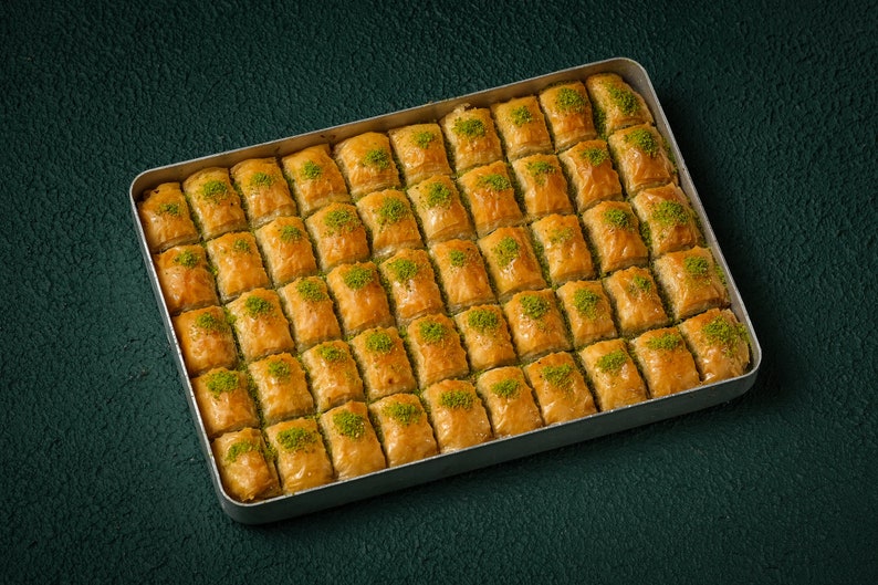 Turkish Baklava with Pistachio, Special Turkish Baklava, Baklava, gift, Metal tin box image 10