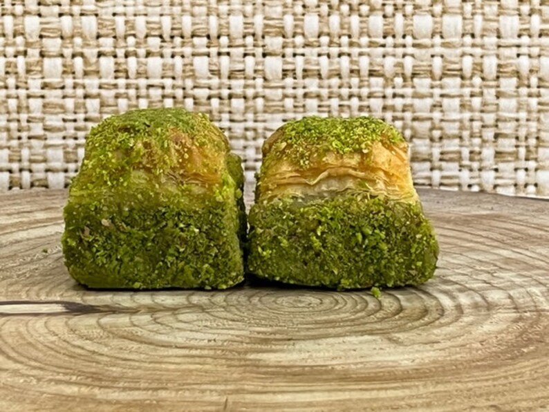 Turkish Baklava with Pistachio, Special Turkish Baklava, Baklava, gift, Metal tin box image 8