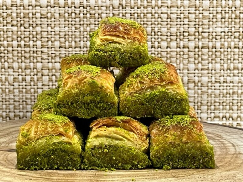 Turkish Baklava with Pistachio, Special Turkish Baklava, Baklava, gift, Metal tin box image 9