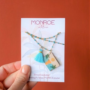 Collier carte postale HOA