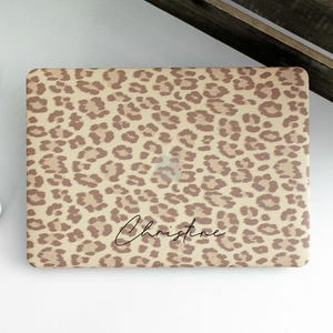 Beige Leopard Print Personalized Laptop Case Vegan Leather Case Macbook Pro 13 Pro 15 Pro 16 A2485 Laptop Case Cover 2021 Pro 14 A2442 Air13