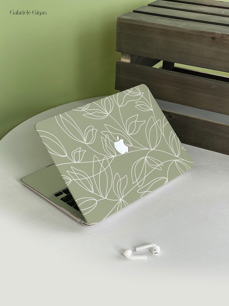 Light Matcha Flower Line Apple MacBook Case, Personalized Name, Text, Suitable for Pro 14 15 16, Air 13 Inch Laptop Case,Holiday Gift Bild 6