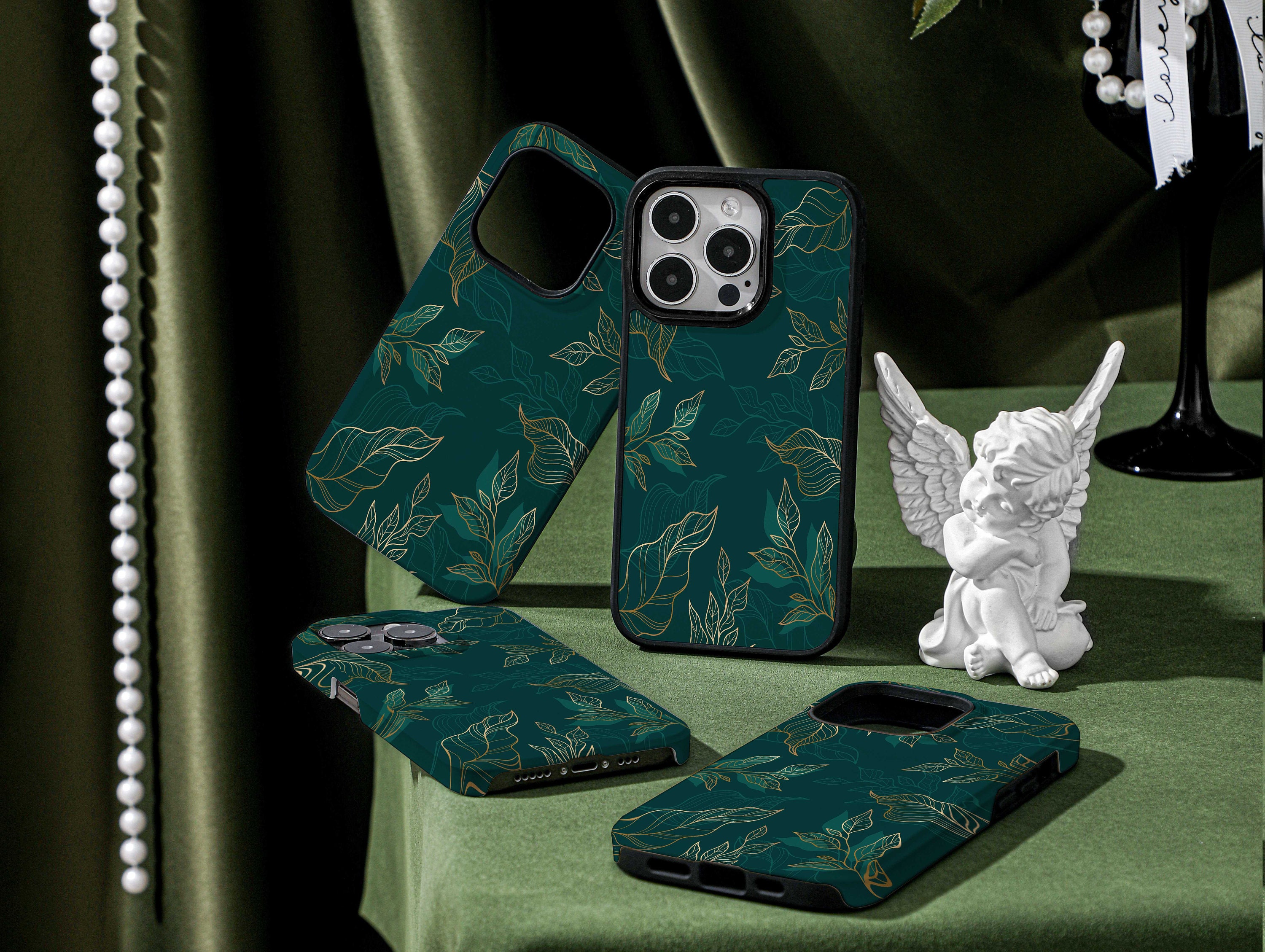『未使用新品』HUF Green Buddy Floral Phone Case 未使用新品』HUF Green Buddy Floral Phone Case - メルカリ