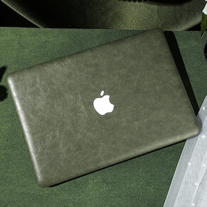 Custodia per laptop in pelle verde scuro Country Custodia in pelle vegana personalizzata MacBook Pro 13 Pro 15 Pro 16 A2485 Custodia per laptop 2023 Pro 14 A2442