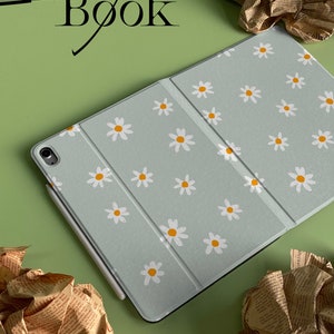 Personalized Custom Name Blue DaisyiPad Smart Case Cover iPad Pro 12.9, Pro 11 10.9 10.5 10.2 iPad Air 4 iPad 9 Case iPad Mini 6