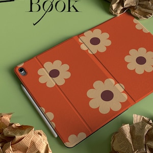 Personalized Custom Name Aesthetic Dasiy Simple iPad Smart Case Cover iPad Pro 12.9, Pro 11 10.9 10.5 10.2 iPad Air 4 iPad 9 Case iPad Mini6