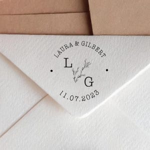 Benutzerdefinierte Hochzeit Gunst Stempel, Paar Stempel, Hochzeitseinladung Gummi Stempel, selbstfärbender oder Holzstempel, benutzerdefinierter Datumsstempel