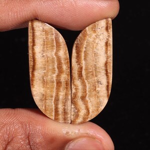 Meravigliosa coppia di pietre preziose sciolte cabochon di aragonite naturale di alta qualità, per realizzare gioielli, 35,25 ct, 35 x 13 x 4 mm, GA-16271