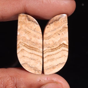 Incredibile coppia di pietre preziose sciolte cabochon di aragonite naturale di alta qualità, per realizzare gioielli, 32,45 ct, 31 x 13 x 4 mm, GA-16283