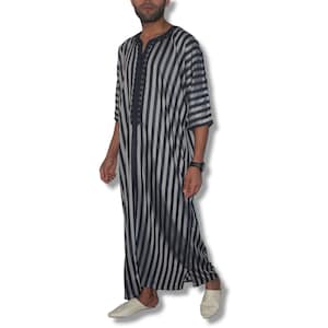 Thobe, djellaba, Jubbah, qamis, kandora, Kaftan