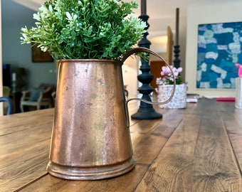 Vintage copper tankard with  handle