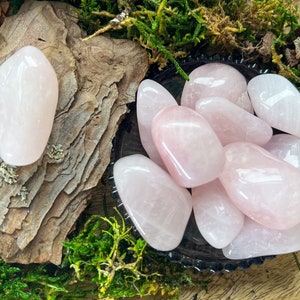 Rose quartz | XS - XL | Tumbled stone, polished | Crystal, healing stone, gemstone | Heart chakra | Gift | Stone of love