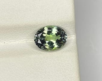 Green Zoisite Tanzanite Gemstone, 1.35 ct Oval Cut (6.18 X 8.10 mm)