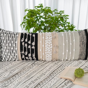 Modernes schwarzes und graues lumbales Quastenkissen, Boho-Kissen, modernes Bauernhaus, Akzentkissen, Kissen, 14x36, werfen lumbaler Kissenbezug