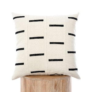 Hand Block Printed Mudcloth Cushion Cover, Black Dash Lines on White, Throw Pillow, Decorative Throw Pillow, Mudcloth Pillow, African Pillow