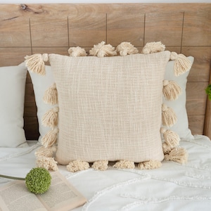 Crème kussenslopen met kwastjes, decoratief sierkussen, geweven ivoor kussen, boho kussen getextureerd katoen, sierkussen, boerderijkussen